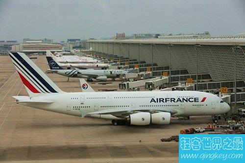 空中客车A380为何停产？为你揭秘昔日空中霸王的那些事儿！