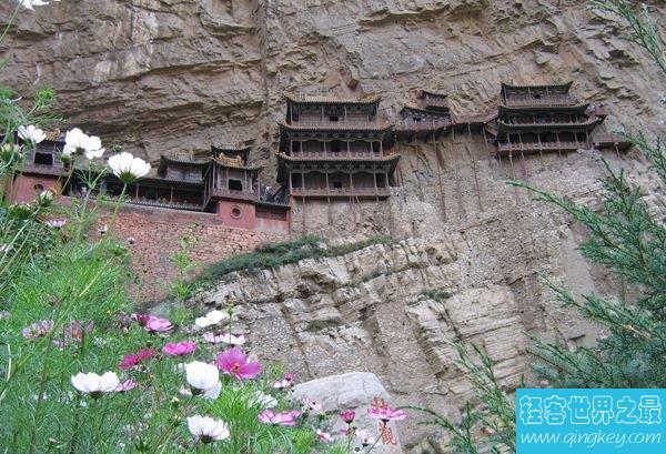 世界上最危险的寺庙，倒悬空寺建在悬崖上(离地50米)