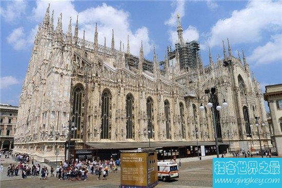 欧洲十大著名教堂，五个世纪完工的米兰大教堂得有多大的魅力