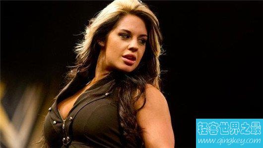 WWE十大最富有的女摔跤手，不但有钱长的也好看