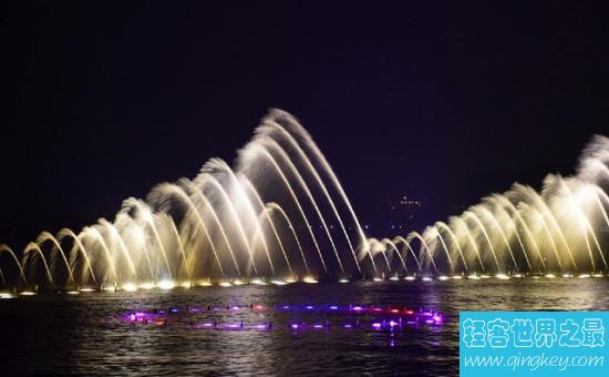 西安音乐喷泉：亚洲最大音乐喷泉广场非它莫属！