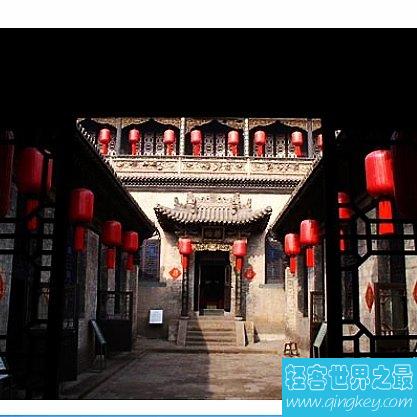 中国十大特色古镇排行榜,如园林一般的古镇值得去看看。