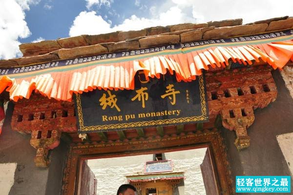 中国海拔最高的寺庙：绒布寺,海拔5100米(还在长高)