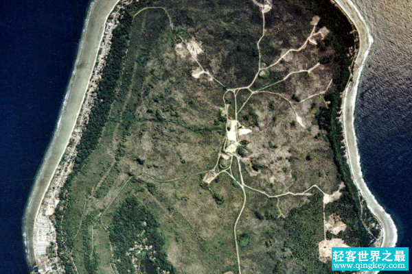 世界上最小的岛：仅24平方千米(开车5分钟就能跑完)