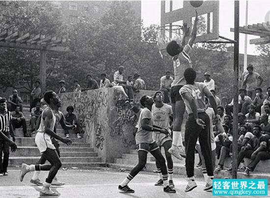 世界上弹跳最高的人，山羊厄尔·麦尼考尔特(最伟大篮球员)