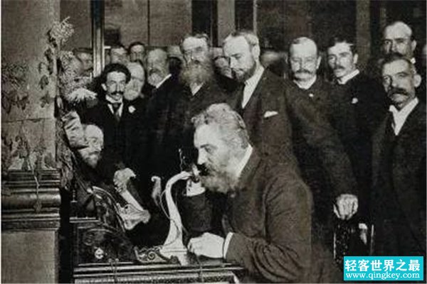 电话是谁发明的：安东尼奥·乌梅奇（被称为电话之父）