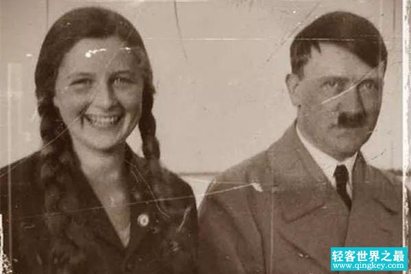 希特勒为什么喜欢他的外甥女：爱情总是盲目的（日久生情）