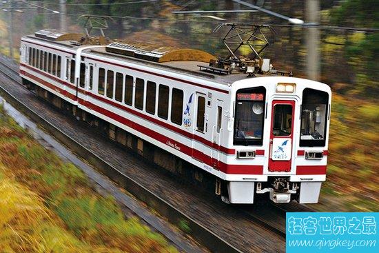 世界上最慢的火车，日本雪龟号(比自行车还慢)