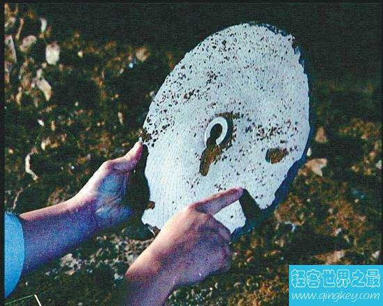 杜立巴石碟疑似外星人遗址，发现不少类似人类的骨头