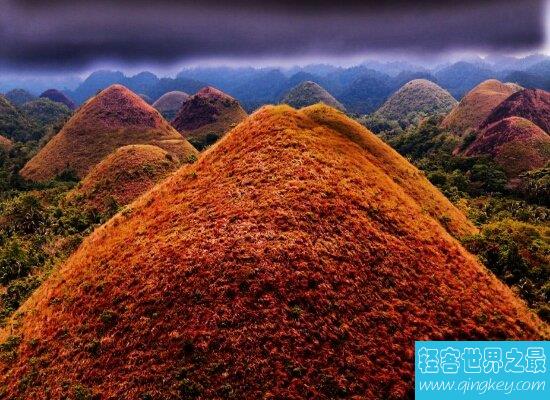 菲律宾最奇特的山 巧克力山（夏天会自然变色  只长草不长树）